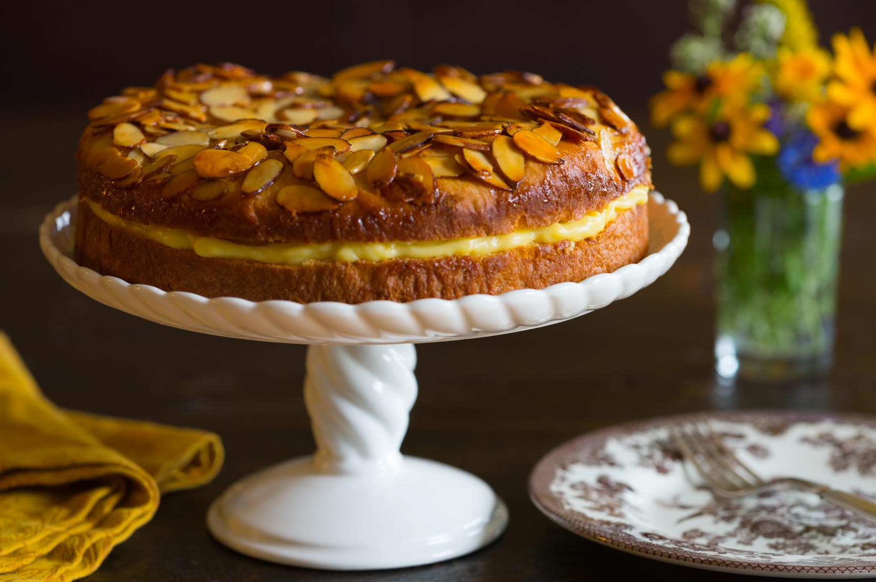 Bee Sting Cake